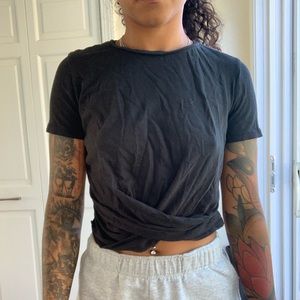 Zara black t